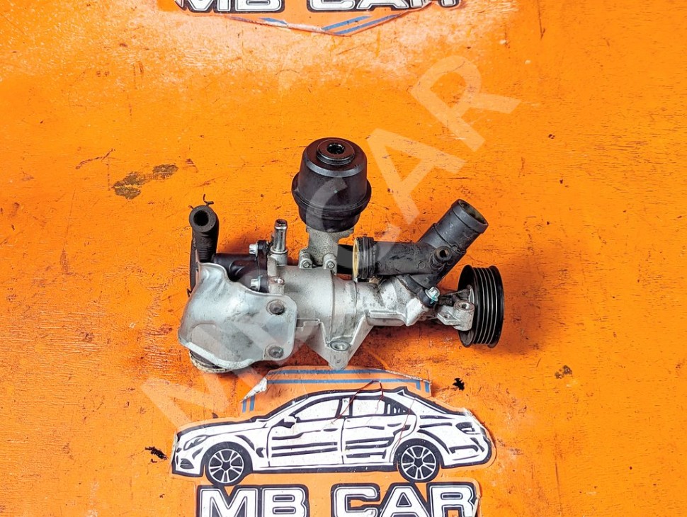 Помпа MERCEDES-BENZ CLA-класс C117/X117 (2013 - 2016) фото 1 &mdash; Разборка Мерседес