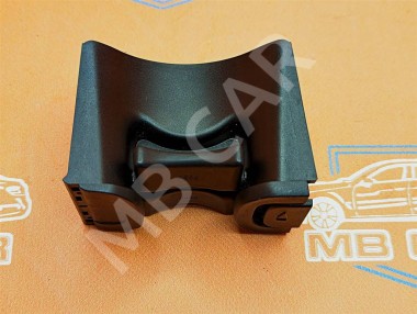 Подстаканник MERCEDES-BENZ A-класс W177 (2018 - 2023) — Разборка Мерседес