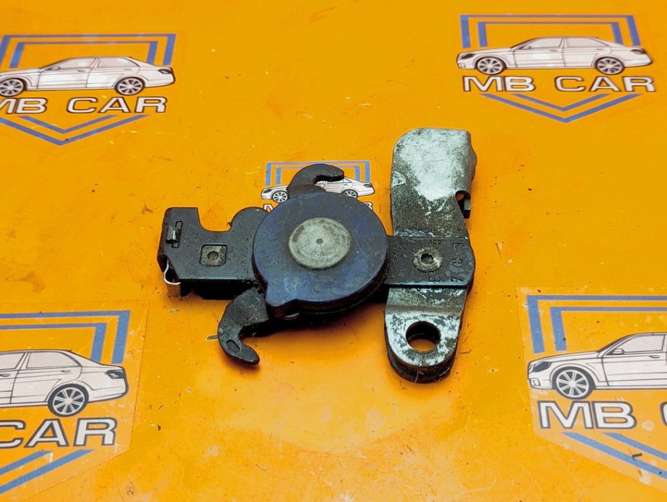 Механизм ручника MERCEDES-BENZ E-класс W211/S211 (2002 - 2006) фото 1 &mdash; Разборка Мерседес