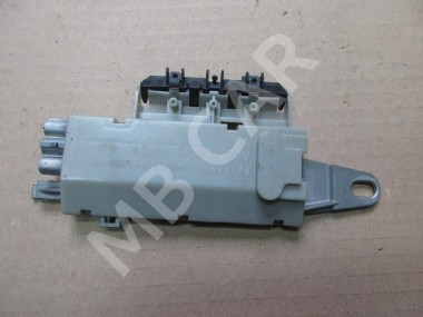 Усилитель антенны MERCEDES-BENZ E-класс W211/S211 (2002 - 2006) — Разборка Мерседес