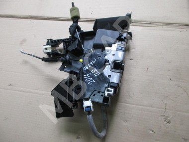 Замок двери передней правой MERCEDES-BENZ C-класс W204/S204 (2006 - 2011) — Разборка Мерседес