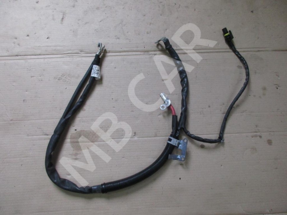 Провод генератора MERCEDES-BENZ M-класс W166 (2011 - 2015) фото 1 &mdash; Разборка Мерседес