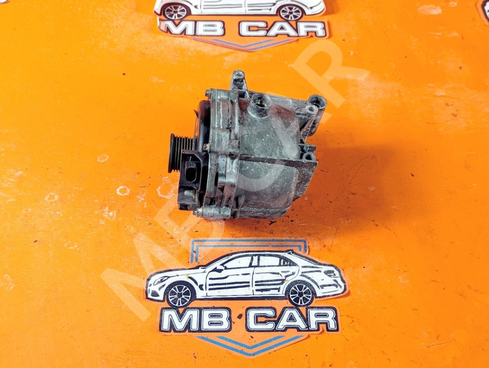 Генератор MERCEDES-BENZ S-класс W220 (1998 - 2005) фото 1 &mdash; Разборка Мерседес