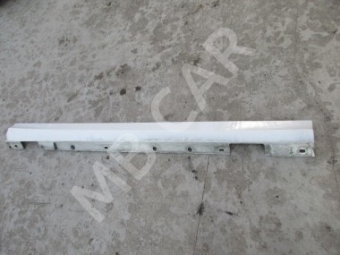 Порог пластиковый правый MERCEDES-BENZ C-класс W204/S204/С204 рестайлинг (2011 - 2015) — Разборка Мерседес