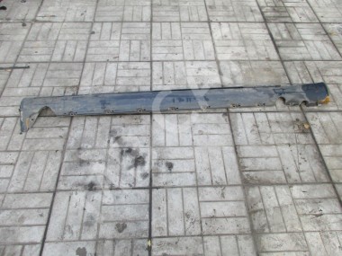 Порог пластиковый правый MERCEDES-BENZ W124 W124/S124/C124/A124 (1984 - 1993) — Разборка Мерседес