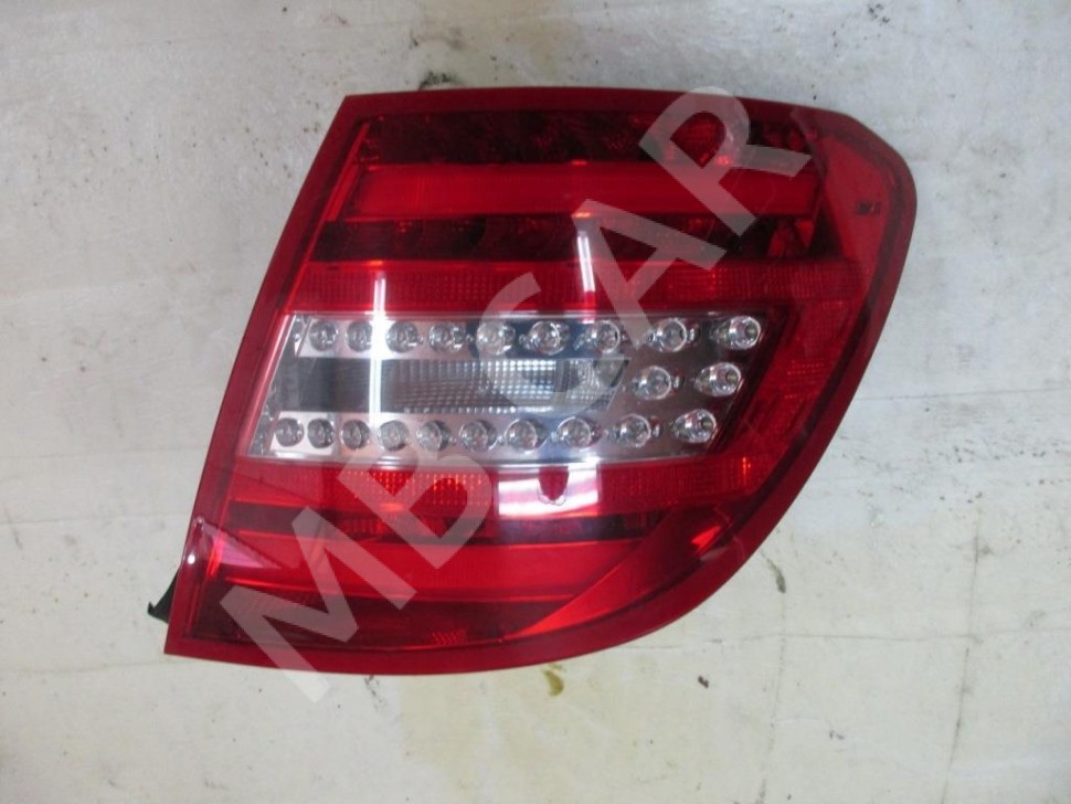 Фонарь задний правый MERCEDES-BENZ C-класс W204/S204/С204 рестайлинг (2011 - 2015) фото 1 — Разборка Мерседес