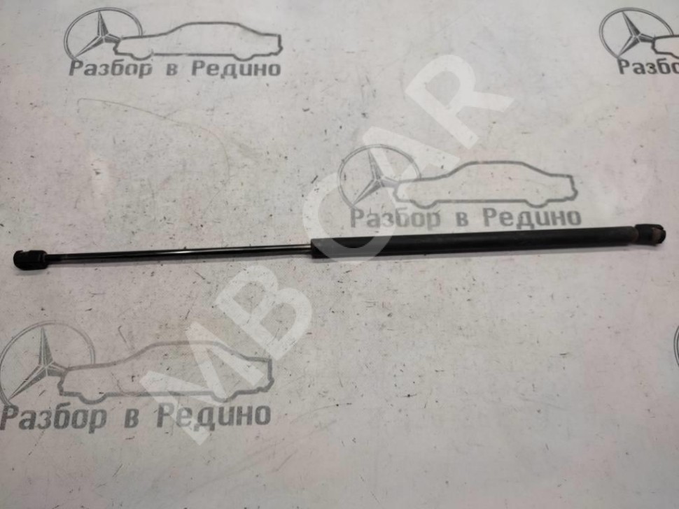 Амортизатор крышки багажника MERCEDES-BENZ M-класс W163 рестайлинг (2001 - 2005) фото 1 — Разборка Мерседес