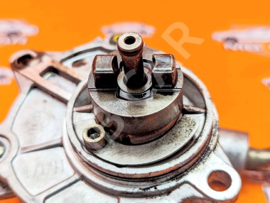 Насос вакуумный MERCEDES-BENZ E-класс W210/S210 рестайлинг (1999 - 2003) — Разборка Мерседес