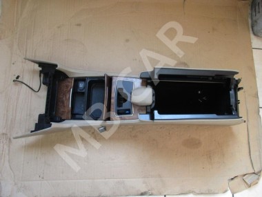 Подлокотник MERCEDES-BENZ CLS-класс C218/X218 (2010 - 2014) — Разборка Мерседес