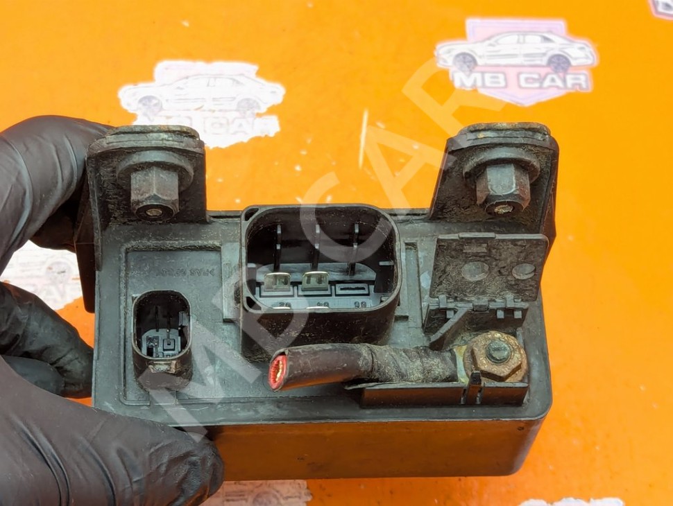 Реле свечей накала MERCEDES-BENZ E-класс W210/S210 (1995 - 1999) фото 1 &mdash; Разборка Мерседес