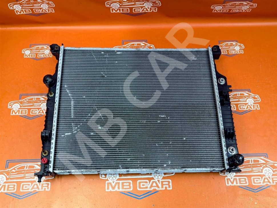 Радиатор MERCEDES-BENZ GL-класс X164 рестайлинг (2009 - 2012) фото 1 — Разборка Мерседес