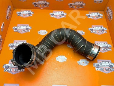 Патрубок интеркулера MERCEDES-BENZ C-класс W204/S204 (2006 - 2011) — Разборка Мерседес