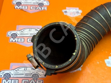 Патрубок интеркулера MERCEDES-BENZ C-класс W204/S204 (2006 - 2011) — Разборка Мерседес