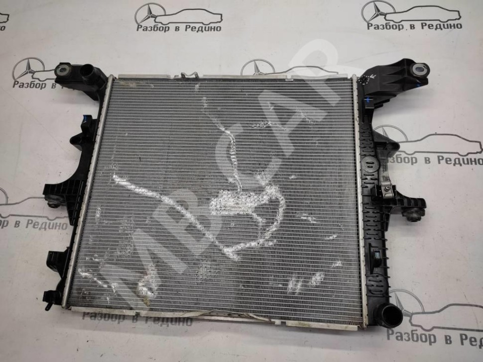Радиатор MERCEDES-BENZ X-класс I (2017 - 2020) фото 1 &mdash; Разборка Мерседес