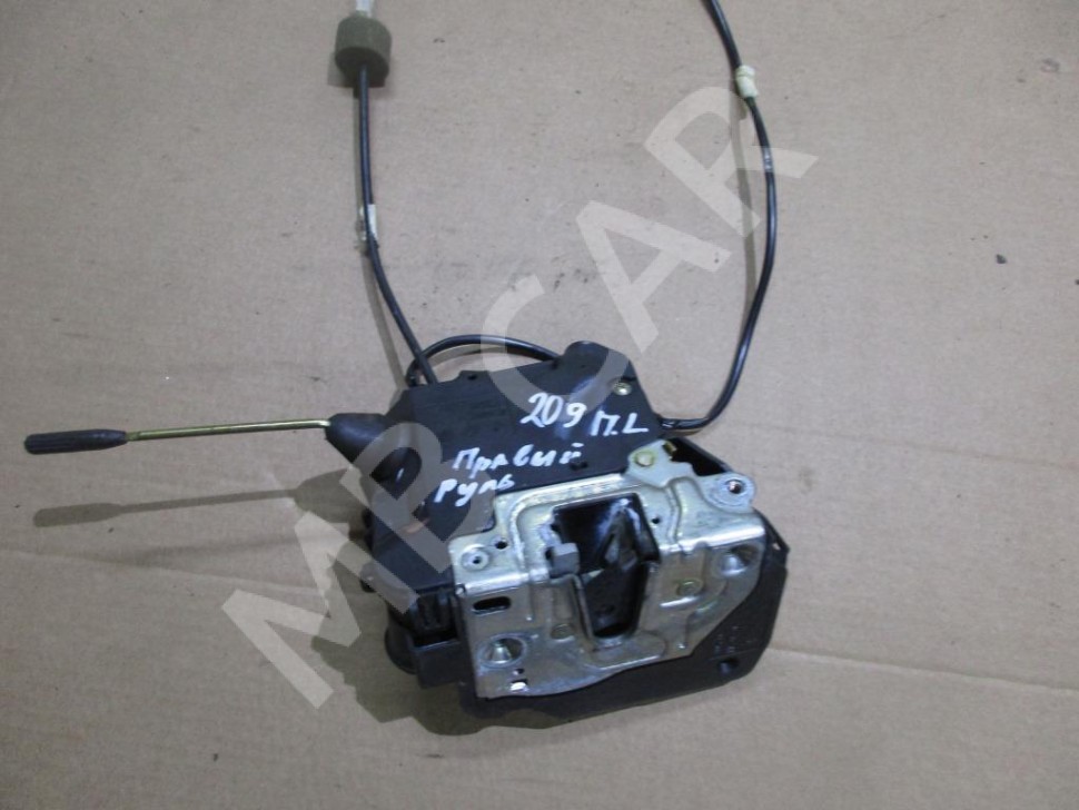 Замок двери передней левой MERCEDES-BENZ CLK-класс C209/A209 (2002 - 2005) фото 1 — Разборка Мерседес