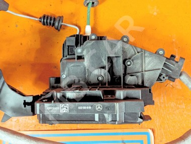 Замок двери задней правой MERCEDES-BENZ GLC-класс X253 (2015 - 2019) &mdash; Разборка Мерседес