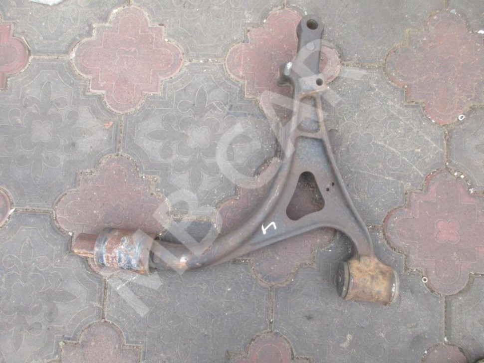 Рычаг передний нижний правый MERCEDES-BENZ M-класс W163 рестайлинг (2001 - 2005) фото 1 — Разборка Мерседес