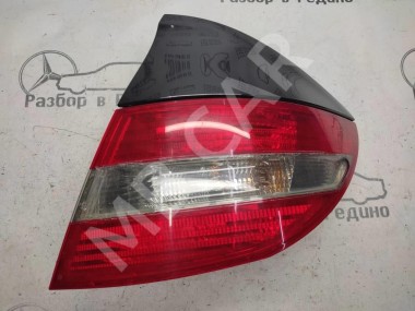 Фонарь задний правый MERCEDES-BENZ CLC-класс CL203 (2008 - 2011) — Разборка Мерседес