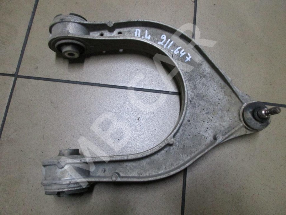 Рычаг передний верхний MERCEDES-BENZ E-класс W211/S211 (2002 - 2006) фото 1 — Разборка Мерседес