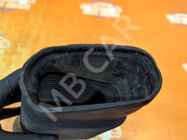 Патрубок воздушный MERCEDES-BENZ E-класс W211/S211 (2002 - 2006) — Разборка Мерседес