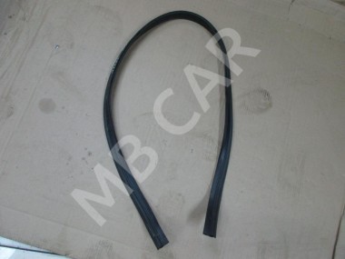 Уплотнитель капота MERCEDES-BENZ Sprinter W906 (2006 - 2019) — Разборка Мерседес