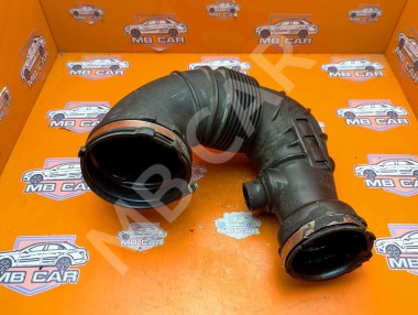 Патрубок воздушный MERCEDES-BENZ C-класс W204/S204 (2006 - 2011) — Разборка Мерседес