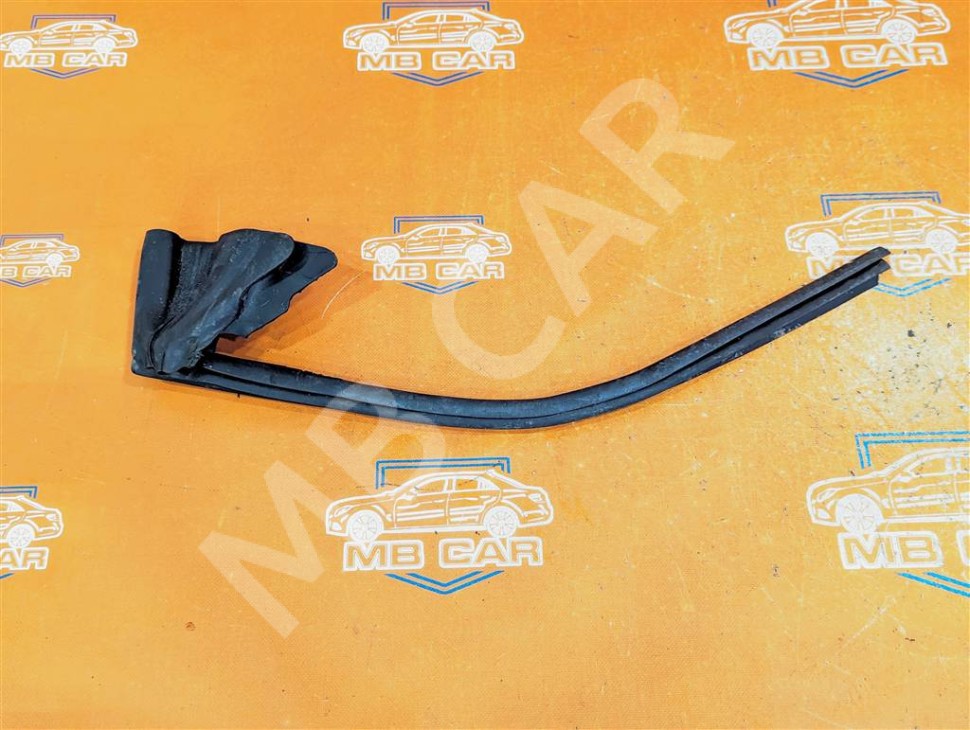 Уплотнитель стекла MERCEDES-BENZ E-класс W213/S213/C238/A238 (2016 - 2021) фото 1 — Разборка Мерседес