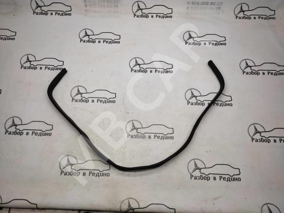 Уплотнитель моторного отсека MERCEDES-BENZ E-класс W212/S212/C207/A207 (2009 - 2013) фото 1 — Разборка Мерседес