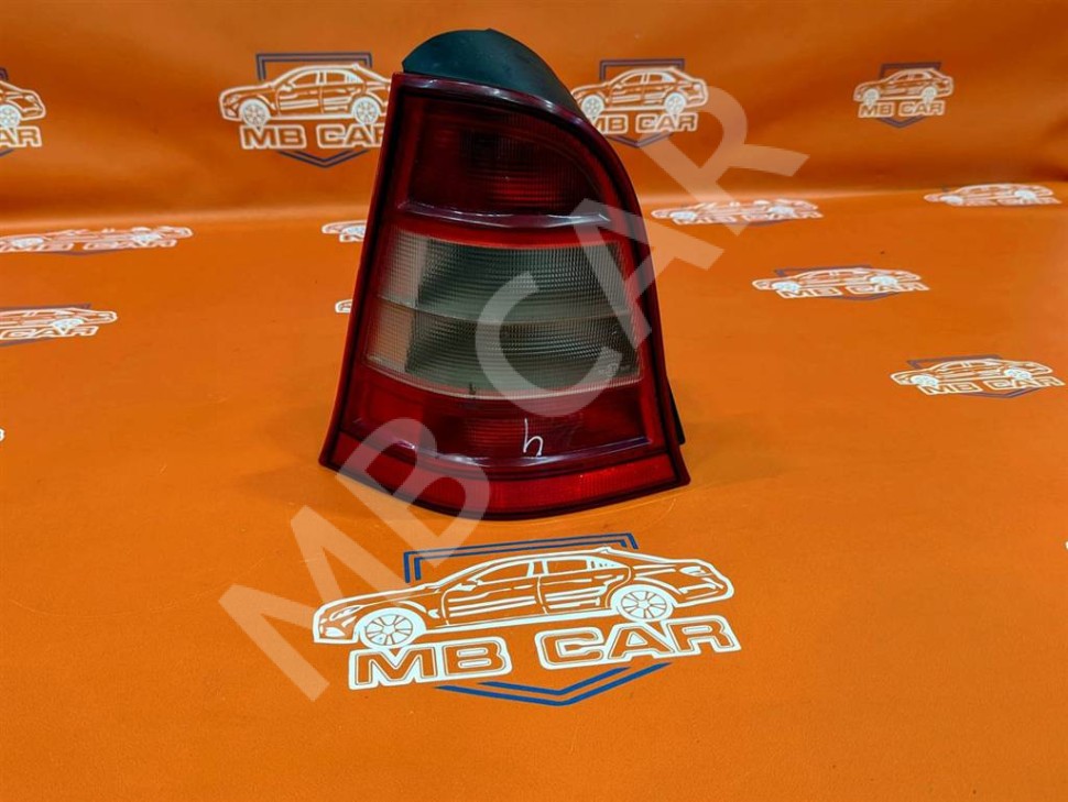 Фонарь задний левый MERCEDES-BENZ A-класс W168 рестайлинг (2001 - 2004) фото 1 — Разборка Мерседес