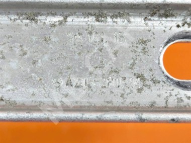 Распорка MERCEDES-BENZ C-класс AMG W205/S205/C205/A205 (2014 - 2018) — Разборка Мерседес