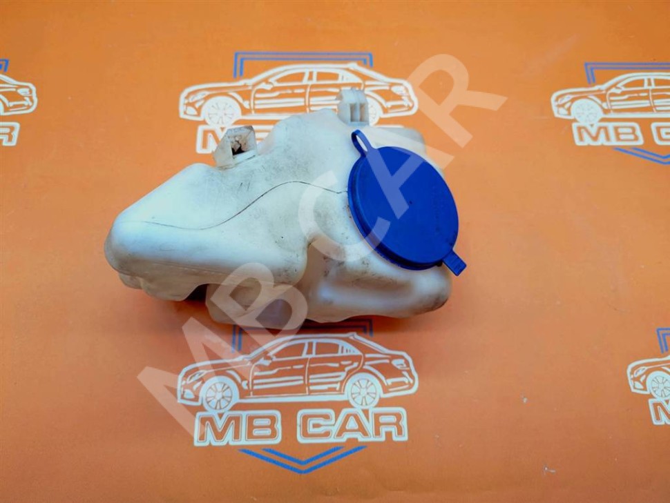 Бачок омывателя MERCEDES-BENZ A-класс W169 (2004 - 2008) фото 1 &mdash; Разборка Мерседес
