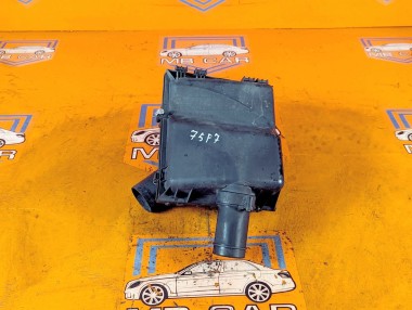 Корпус воздушного фильтра MERCEDES-BENZ V-класс W638/W639 (1996 - 2003) V 220 2.1 D AT (122 л.с.) &mdash; Разборка Мерседес