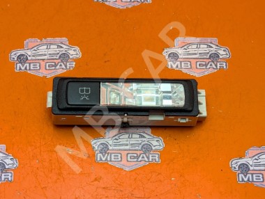 Плафон салона MERCEDES-BENZ GLC-класс X253 (2015 - 2019) — Разборка Мерседес