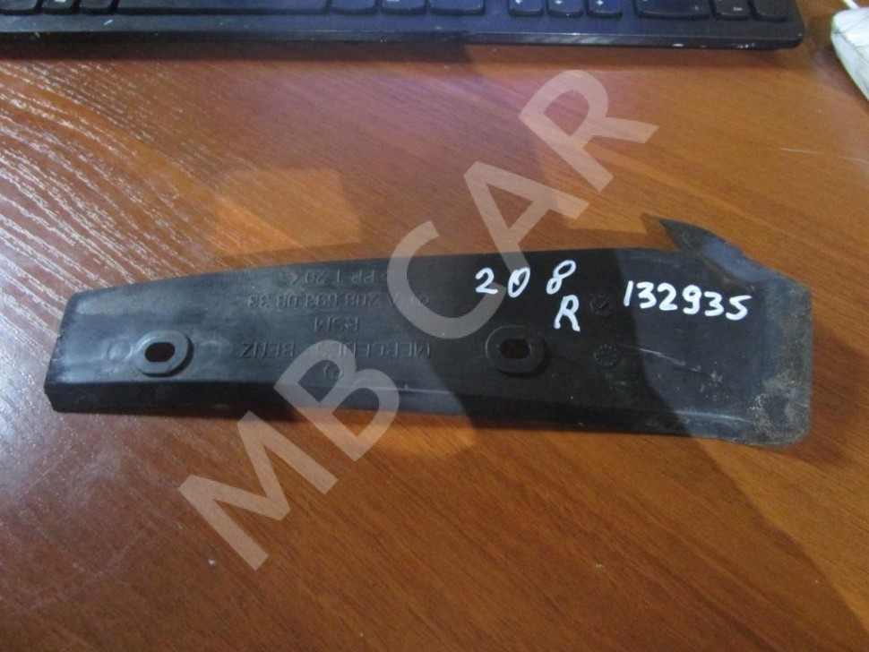 Накладка MERCEDES-BENZ CLK-класс C208/A208 рестайлинг (1999 - 2003) фото 1 — Разборка Мерседес