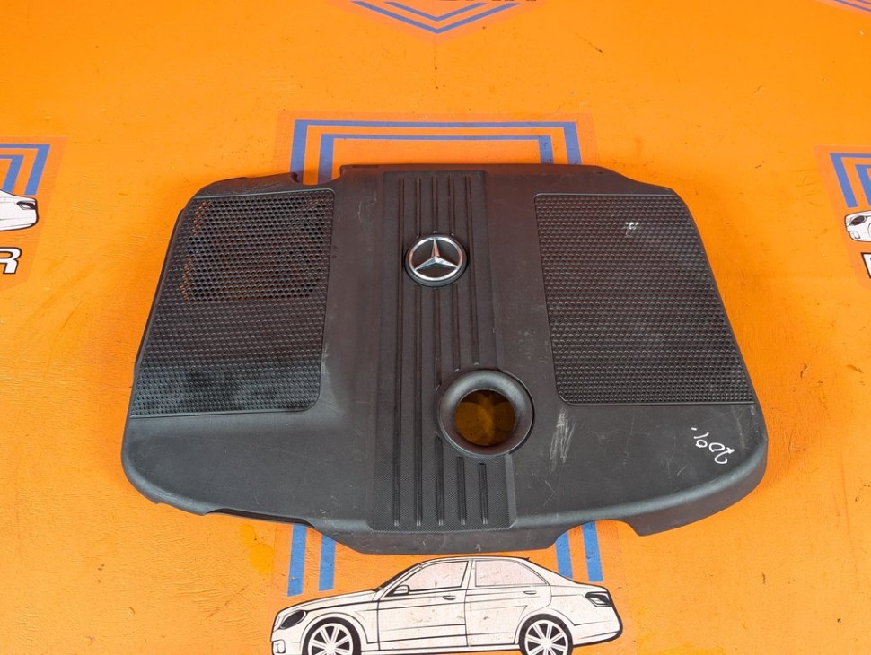 Крышка двигателя декоративная MERCEDES-BENZ E-класс W212/S212/C207/A207 (2009 - 2013) фото 1 &mdash; Разборка Мерседес