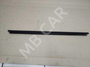 Уплотнитель стекла двери MERCEDES-BENZ E-класс W211/S211 (2002 - 2006) — Разборка Мерседес