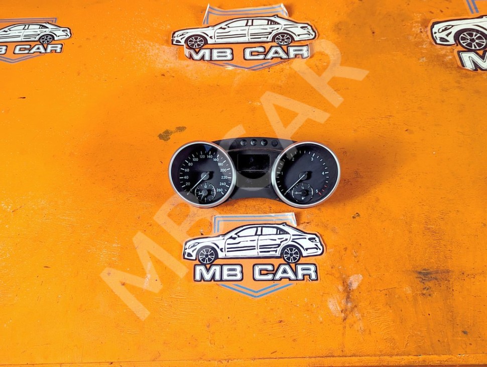 Щиток приборов MERCEDES-BENZ M-класс W164 рестайлинг (2008 - 2011) фото 1 &mdash; Разборка Мерседес