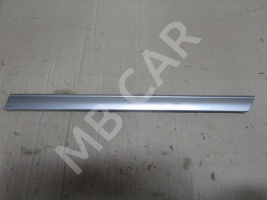 Молдинг двери MERCEDES-BENZ C-класс W202/S202 (1993 - 1997) — Разборка Мерседес