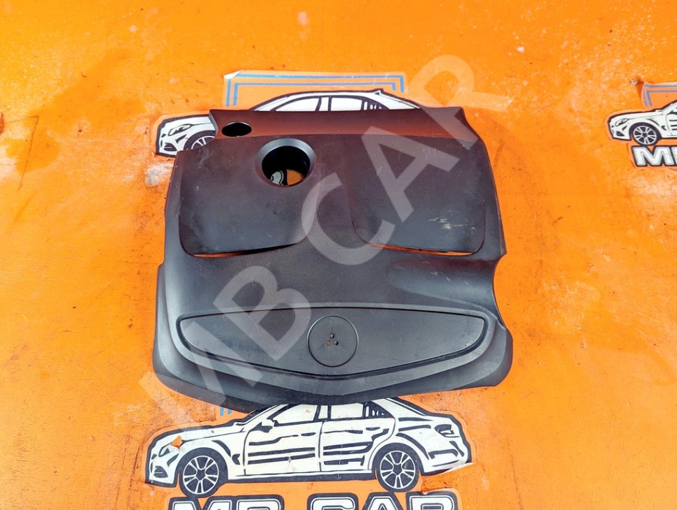 Крышка двигателя декоративная MERCEDES-BENZ A-класс W176 (2012 - 2015) фото 1 &mdash; Разборка Мерседес