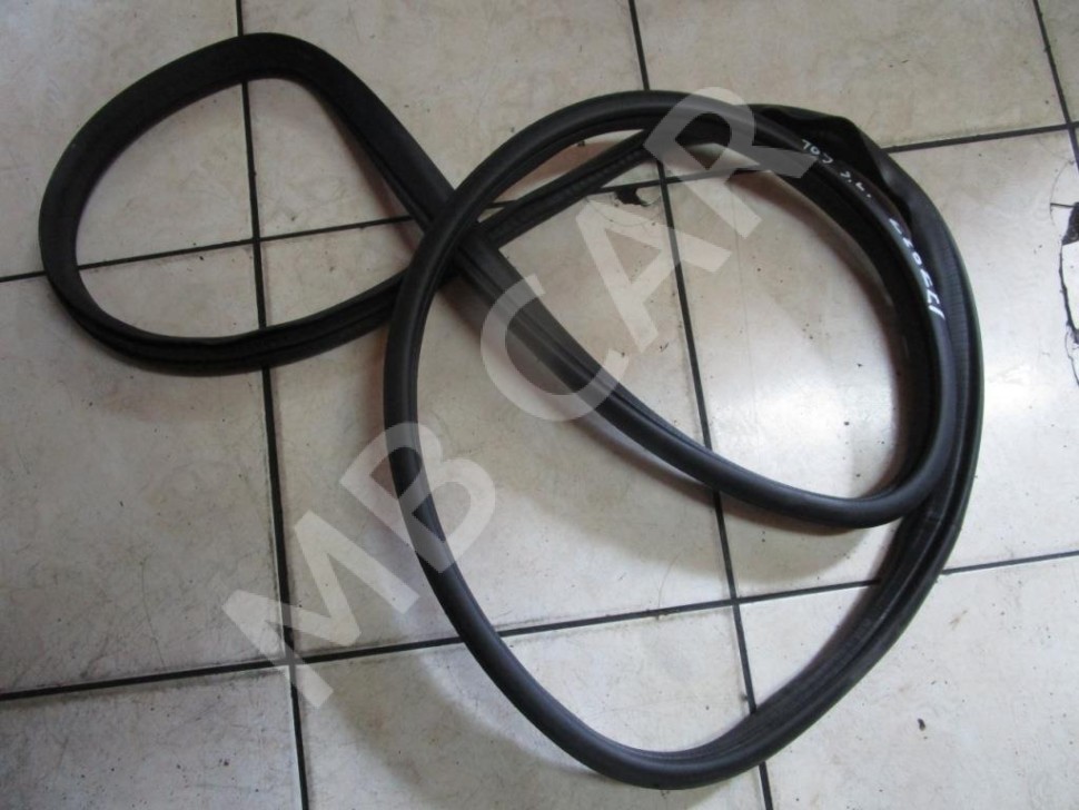 Уплотнитель дверного проема ( на кузове ) MERCEDES-BENZ A-класс W169 рестайлинг (2008 - 2012) фото 1 — Разборка Мерседес