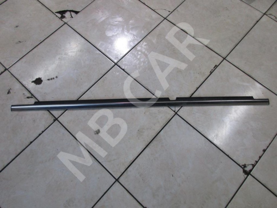 Молдинг стекла двери MERCEDES-BENZ C-класс W204/S204 (2006 - 2011) фото 1 — Разборка Мерседес