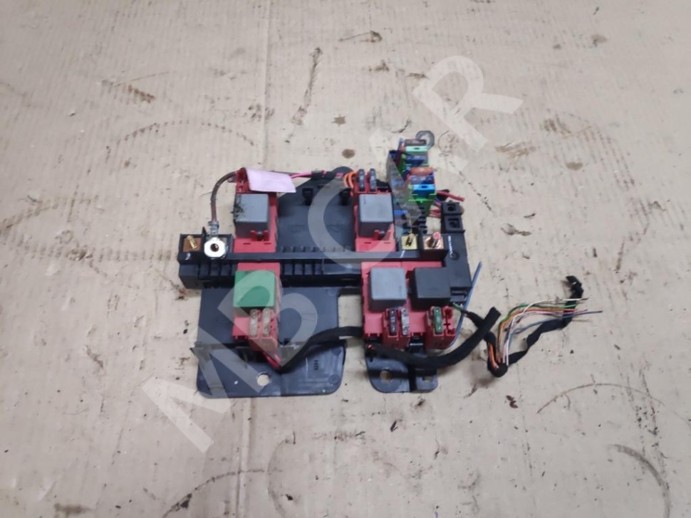 Блок предохранителей MERCEDES-BENZ M-класс W163 рестайлинг (2001 - 2005) фото 1 — Разборка Мерседес