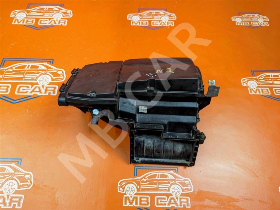 Корпус воздушного фильтра MERCEDES-BENZ E-класс W211/S211 (2002 - 2006) фото 1 — Разборка Мерседес