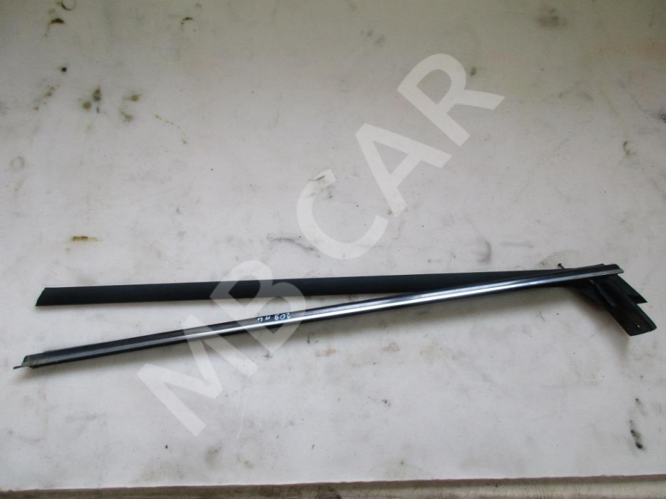 Молдинг стекла двери MERCEDES-BENZ CLK-класс C209/W209 рестайлинг (2005 - 2010) фото 1 — Разборка Мерседес