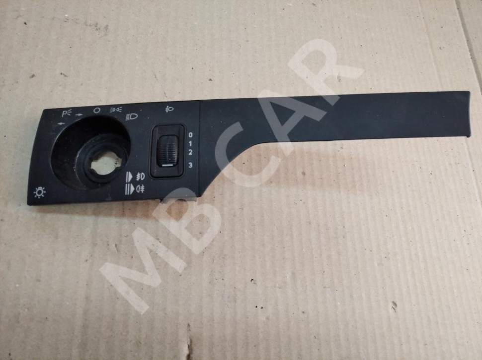 Накладка переключателя света MERCEDES-BENZ W124 W124/S124/C124/A124 (1984 - 1993) фото 1 — Разборка Мерседес