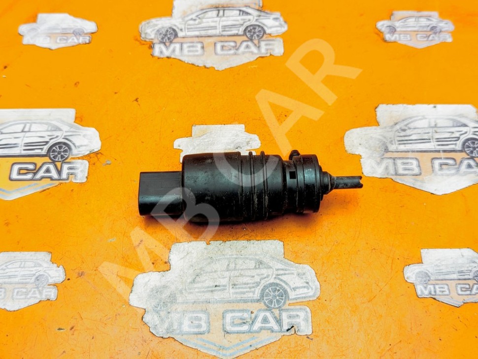 Насос омывателей MERCEDES-BENZ M-класс W163 (1997 - 2001) фото 1 &mdash; Разборка Мерседес