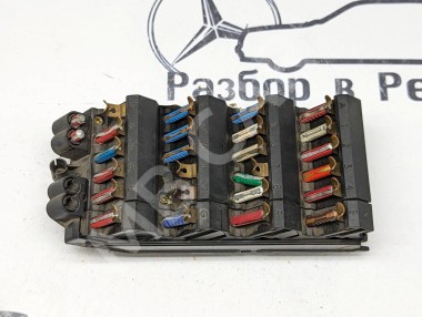Блок предохранителей MERCEDES-BENZ W124 W124/S124/C124/A124 (1984 - 1993) — Разборка Мерседес