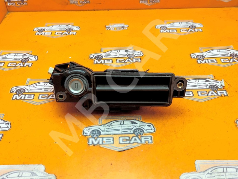 Ручка открытия багажника MERCEDES-BENZ C-класс W203/S203/CL203 (2000 - 2004) фото 1 &mdash; Разборка Мерседес