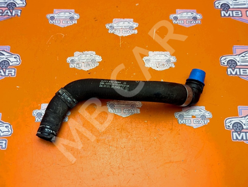 Патрубок ОЖ MERCEDES-BENZ E-класс W211/S211 (2002 - 2006) фото 1 &mdash; Разборка Мерседес