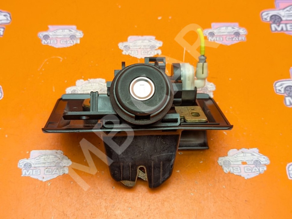 Замок багажника MERCEDES-BENZ E-класс W210/S210 (1995 - 1999) фото 1 &mdash; Разборка Мерседес